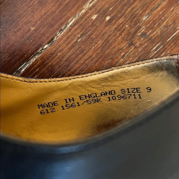 Vintage Dr. Martens 1561 Men's Airwair 4 hole Shoes - Picture 12 of 13